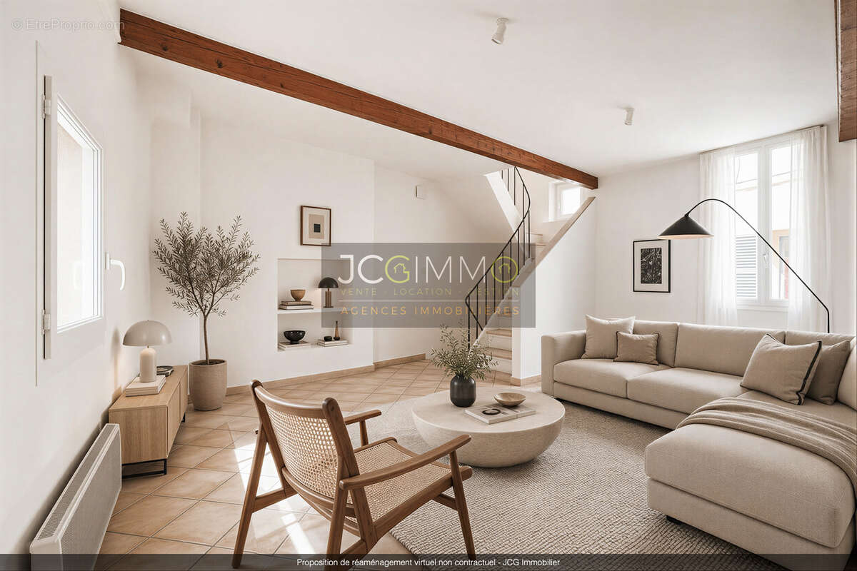 Maison à SOLLIES-TOUCAS