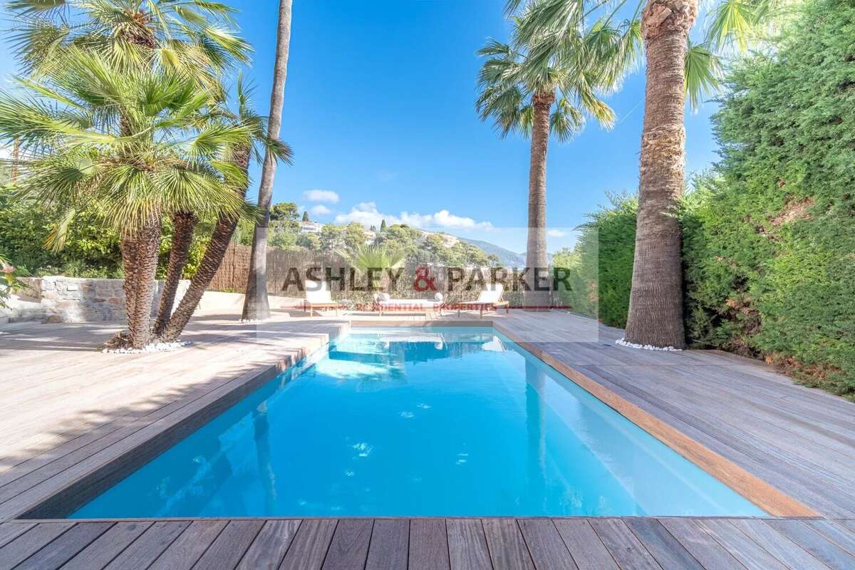 Maison à ROQUEBRUNE-CAP-MARTIN