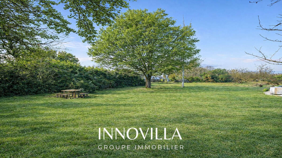 Terrain à MONTBERON