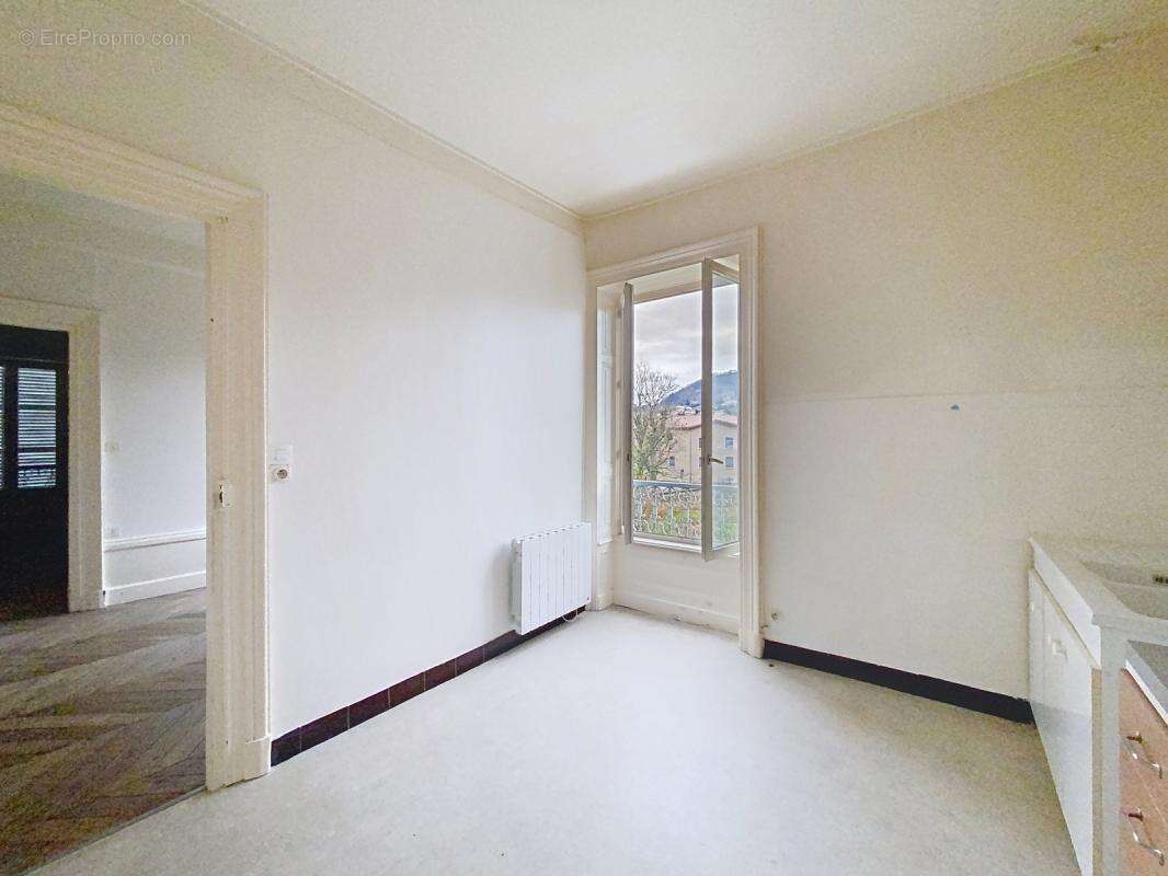 Appartement à CHESSY