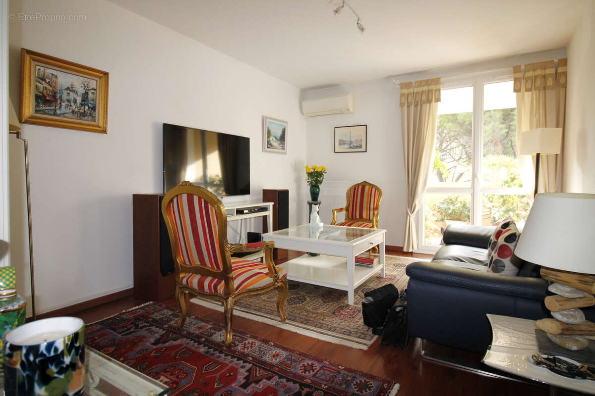 Autre à AIX-EN-PROVENCE