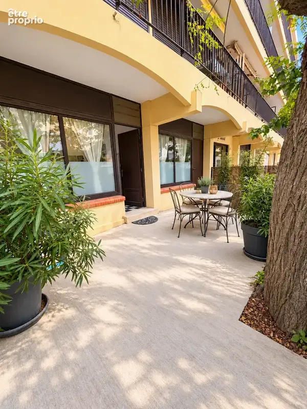 Appartement 3 pièces avec terrasse et parking - photo 2