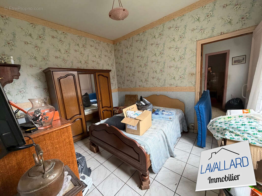 Maison à VILLERS-BRETONNEUX