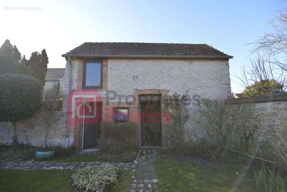 Maison à COSNE-COURS-SUR-LOIRE