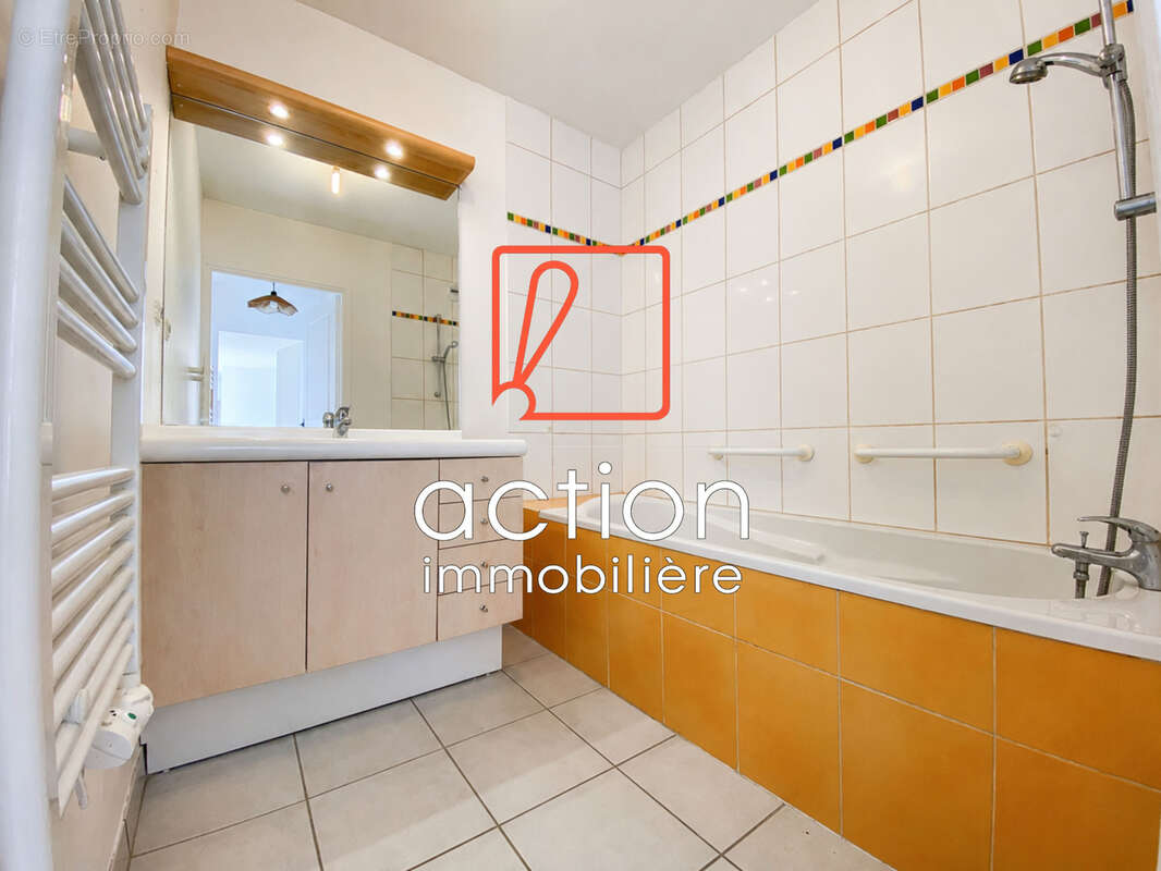 Lumineux appartement T2 de 55m2 avec balcon et parking - Centre-ville Lannion / Rive gauche - photo 6