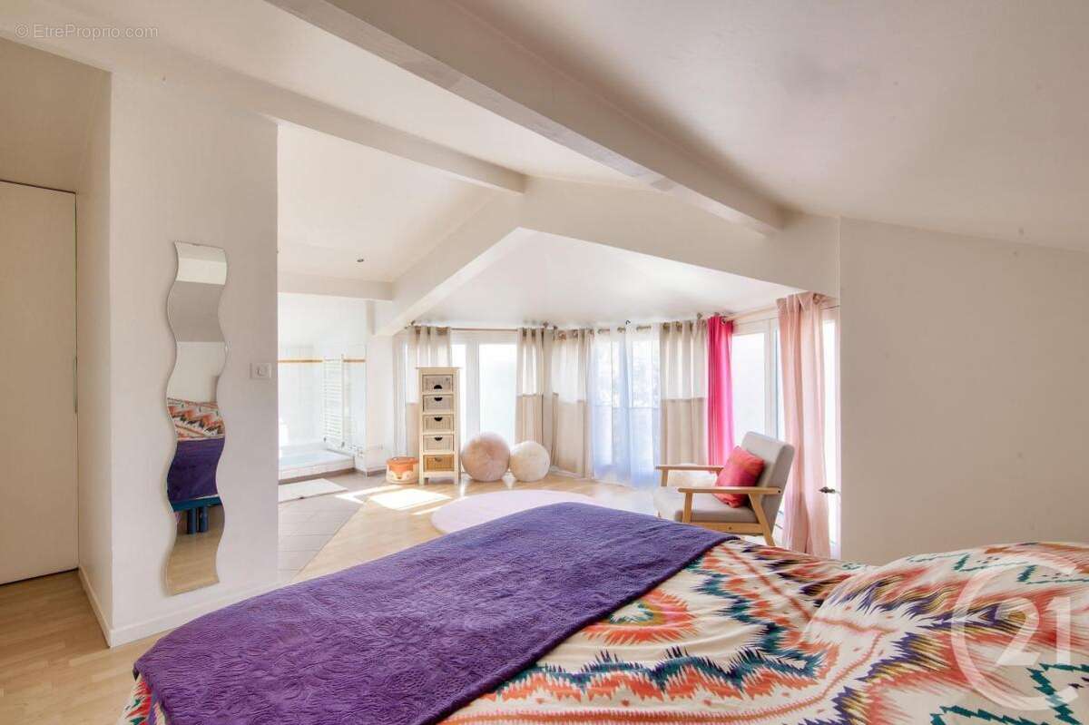 Maison à LES PAVILLONS-SOUS-BOIS