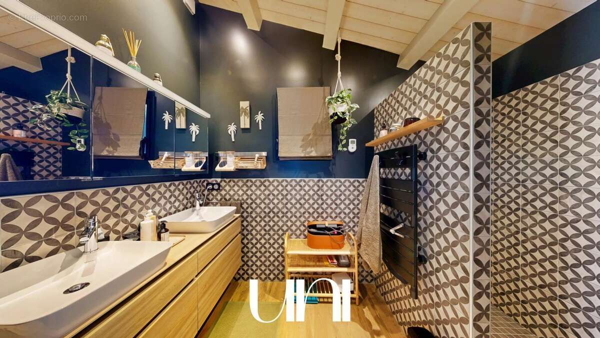 Maison 5 pièces de 277 m2 avec piscine et dépendance - Le-Bois-Plage-en-Ré - photo 14