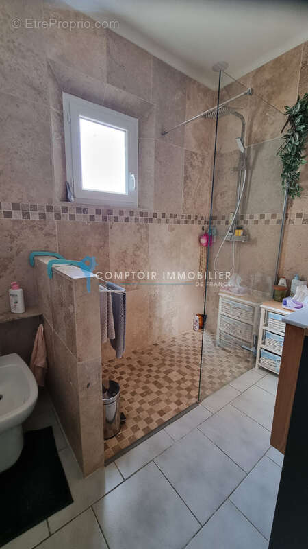 A VENDRE (VAR - 83) - Villa à vendre avec 3 chambres proche du village - photo 14
