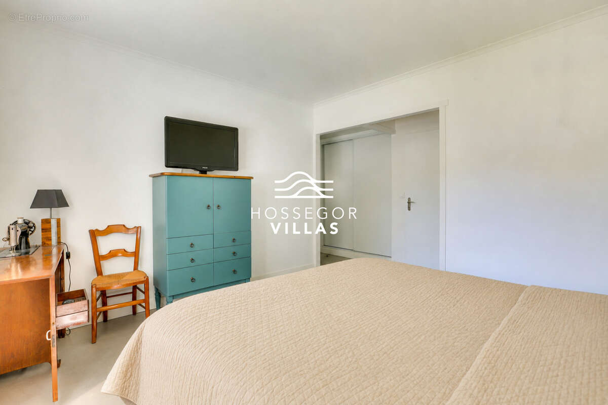 Appartement à ANGRESSE