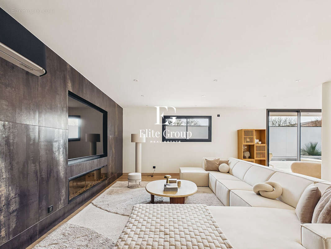 À vendre - villa californienne d'exception - 275 m² - 5 chambres - couloir de nage - 15 min angoulême tgv - photo 5