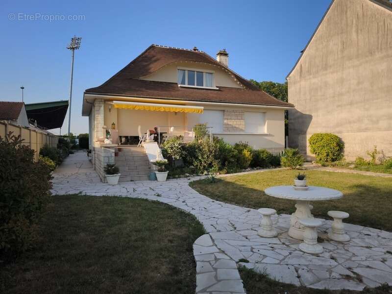 Maison à BEAUVAIS