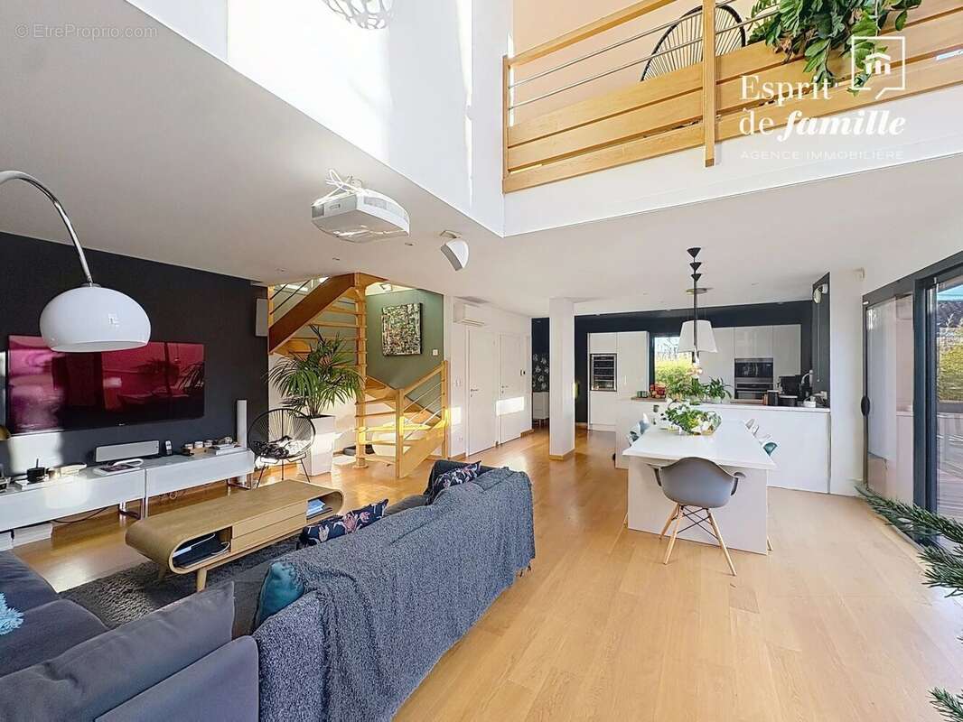 Appartement à LYON-9E