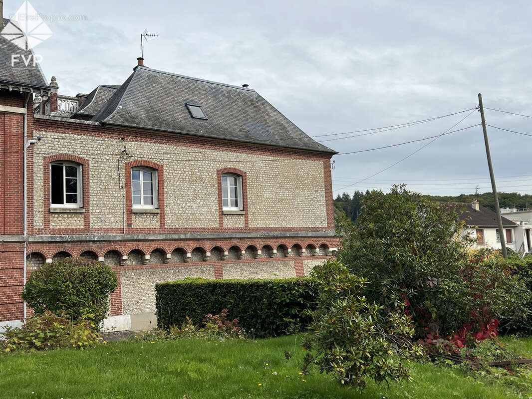 Maison à GRUCHET-LE-VALASSE