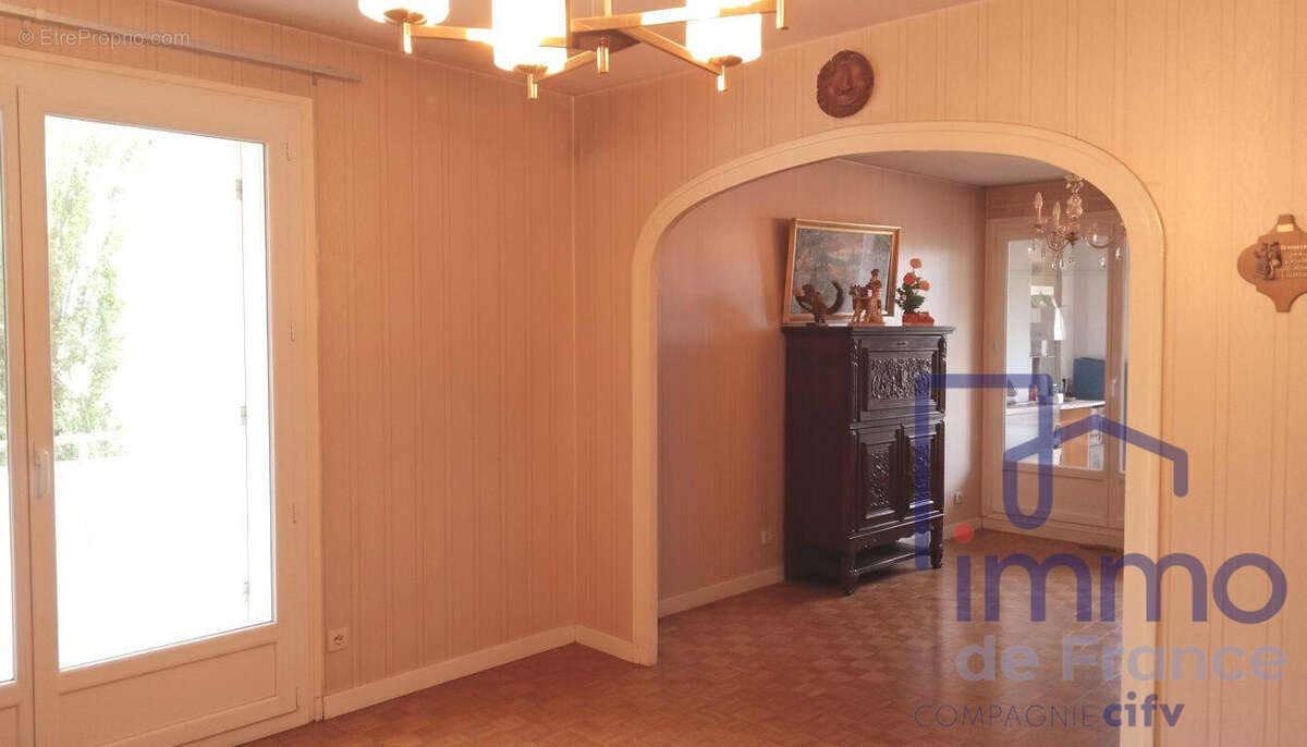 Appartement à LA RICAMARIE