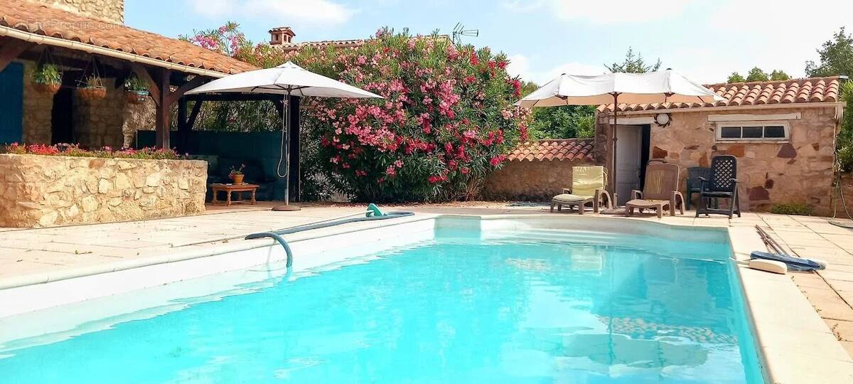 Maison à SAINT-PAUL-EN-FORET