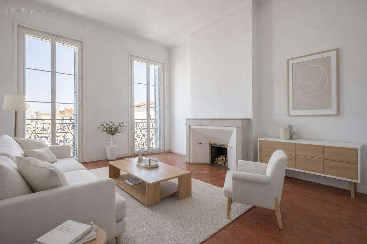 Appartement à MARSEILLE-6E