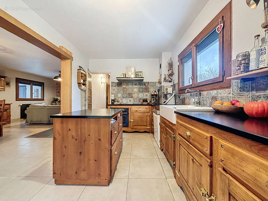 Maison à SAINT-PIERRE-DE-SOUCY