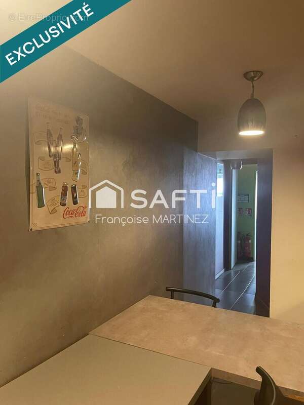 Commerce 94 m² à Trevoux  - photo 4