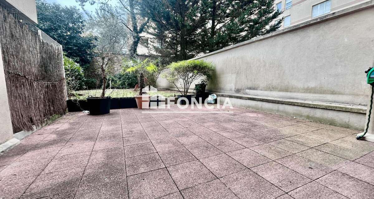 Appartement à LEVALLOIS-PERRET