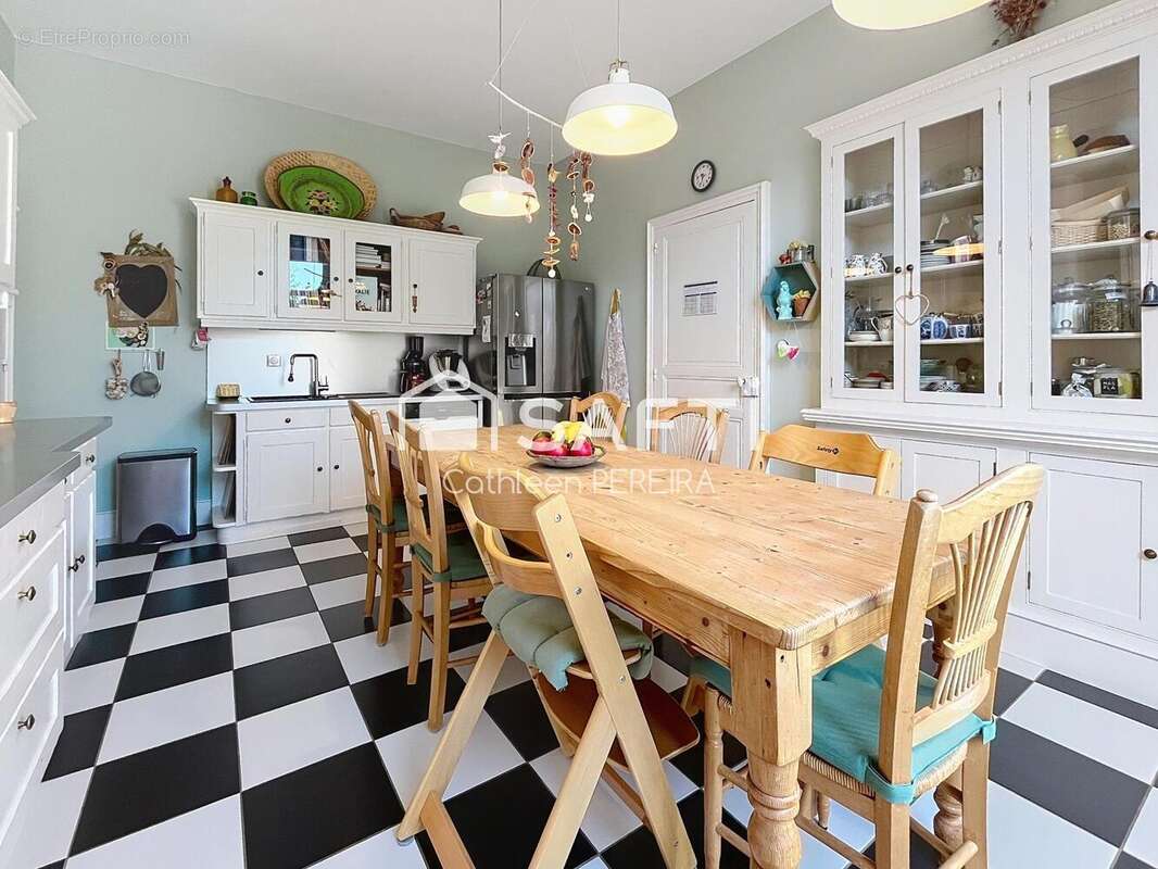 Maison 237 m² à Montastruc-La-Conseillere  - photo 4