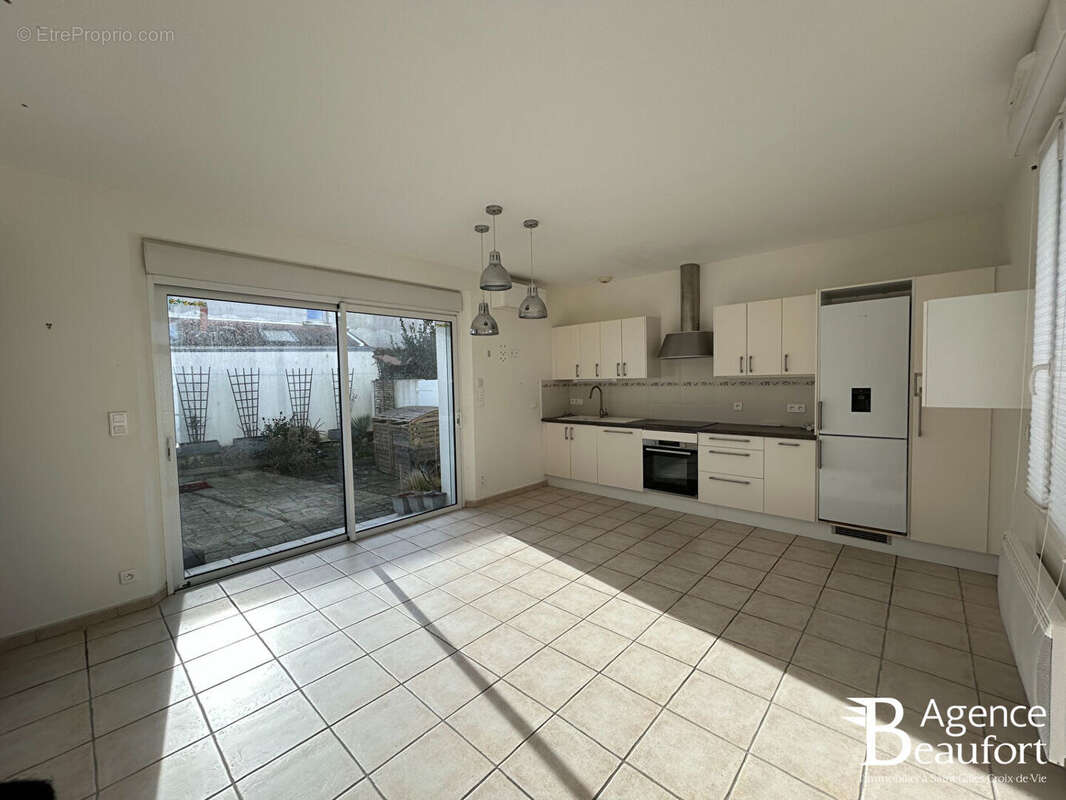 Maison  Saint Gilles Croix De Vie - Avec garage privé. - photo 6