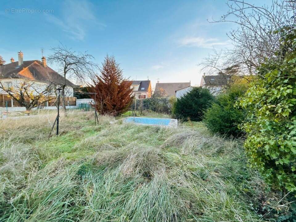 Terrain 840 m² à Herblay  - photo 2
