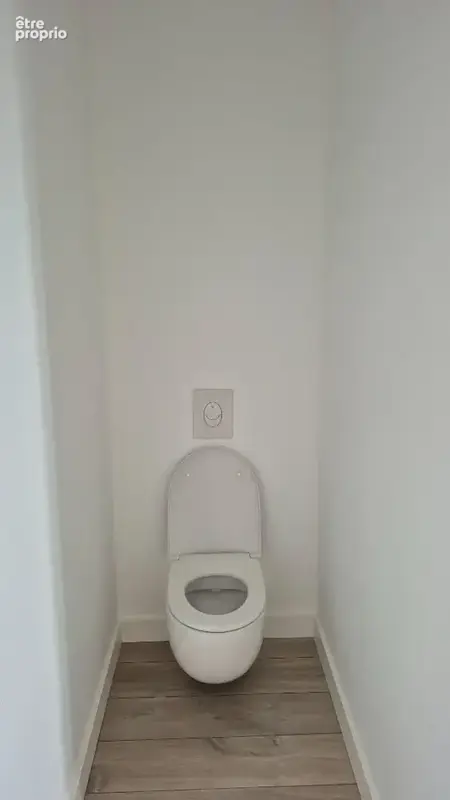 Appartement T3, Centre ville de Saint Jean D'Angély. - photo 4