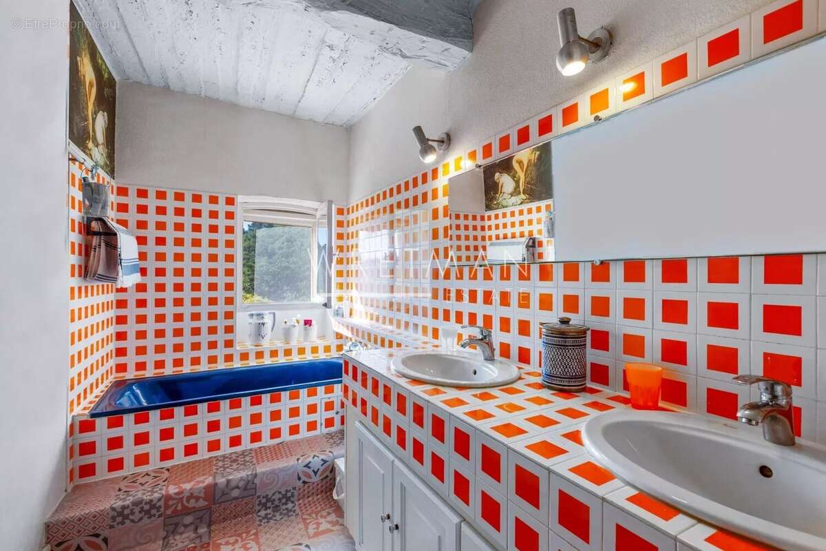 Maison à LE CANNET-DES-MAURES