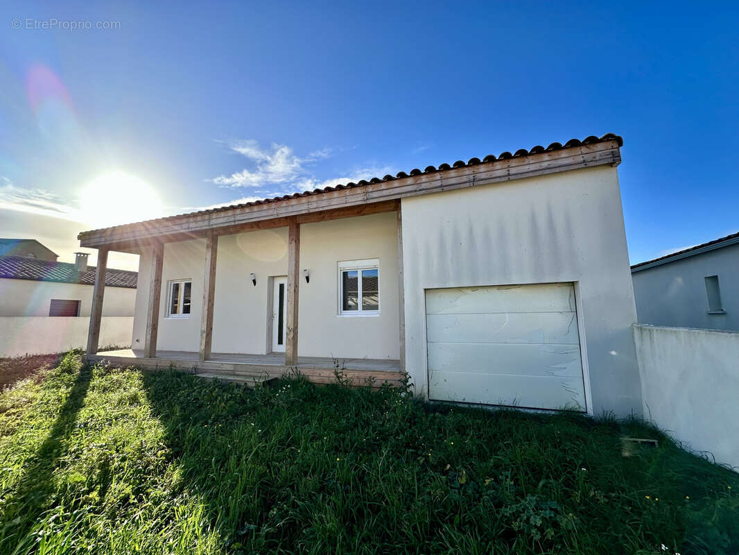 Maison à FERRALS-LES-CORBIERES