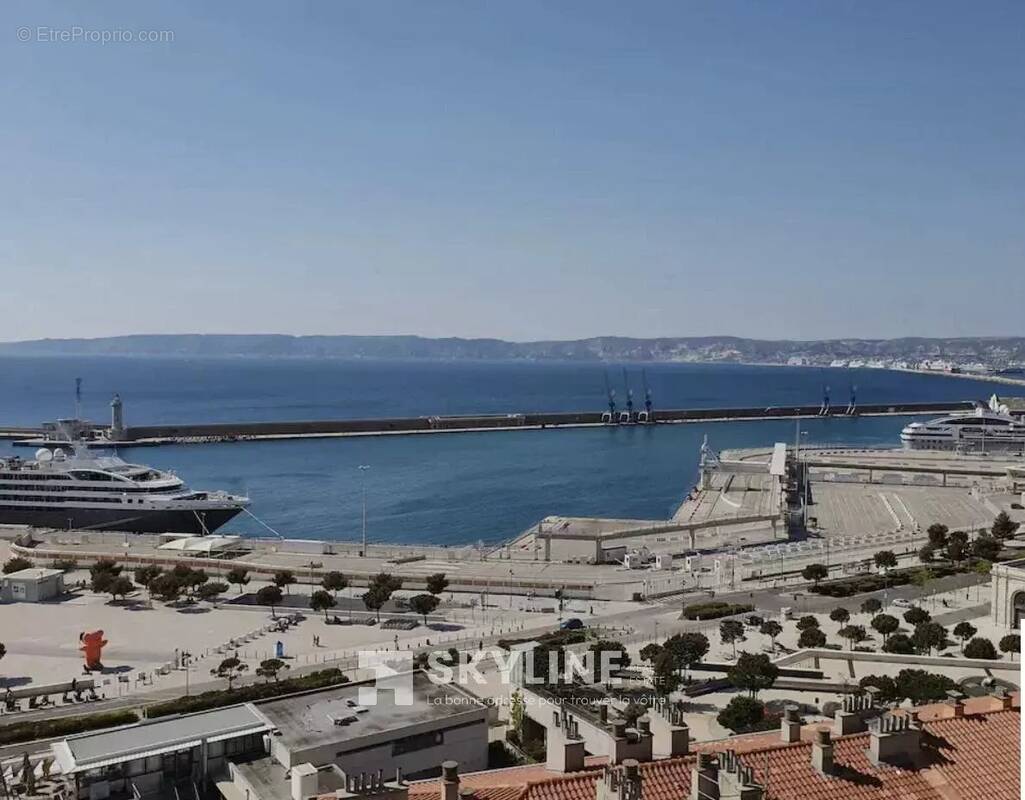 Appartement à MARSEILLE-2E