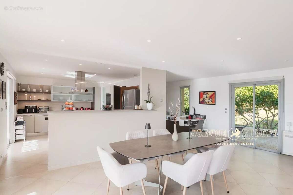 Maison à MOUGINS
