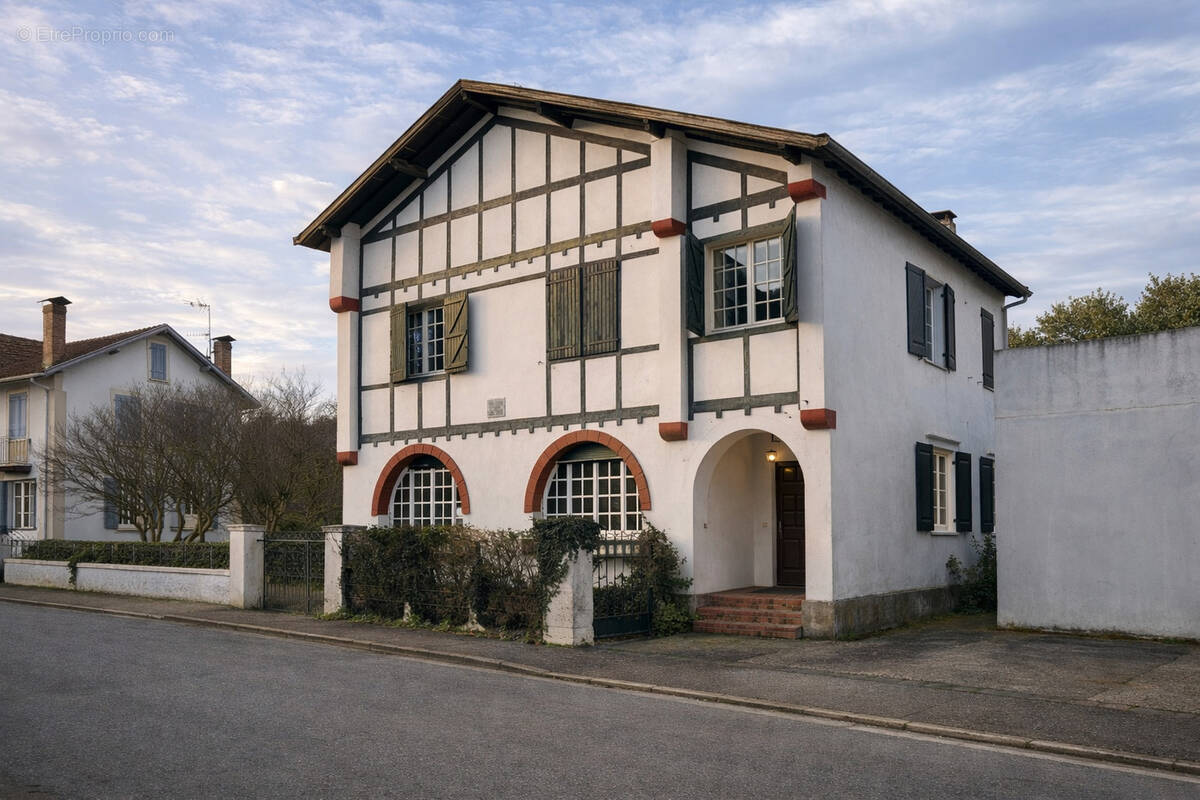 Maison à SAINT-PALAIS