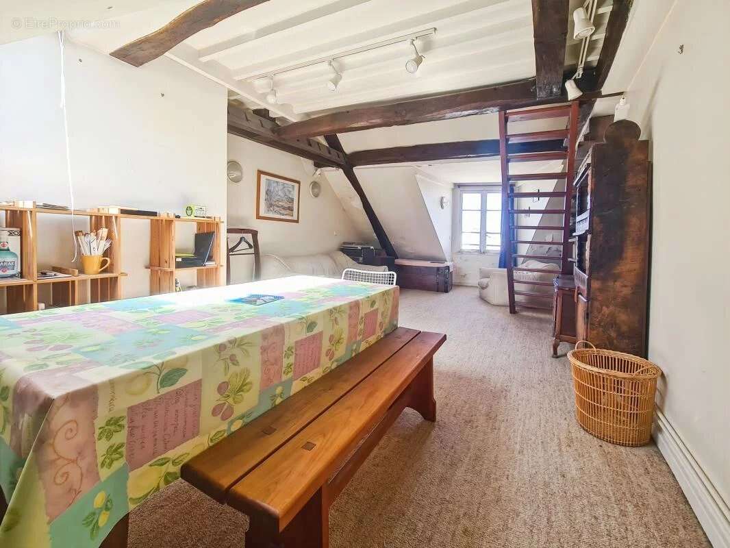 Appartement à PARIS-4E