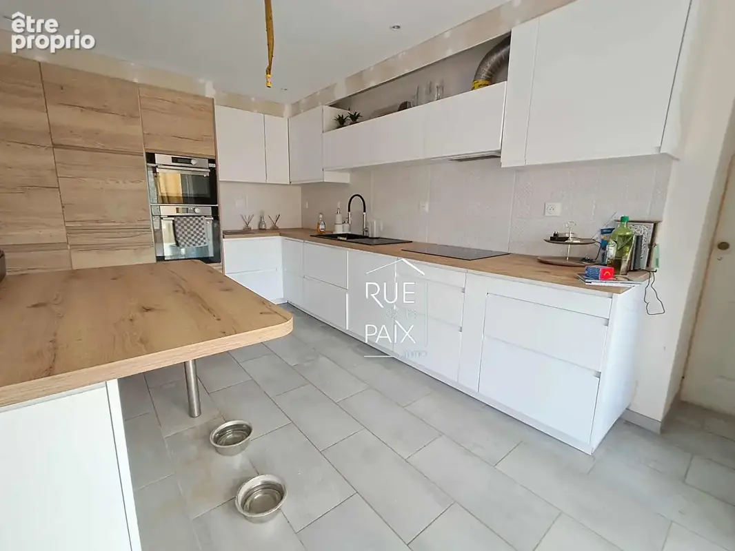 Maison d'habitation avec dépendances et jardin - photo 4