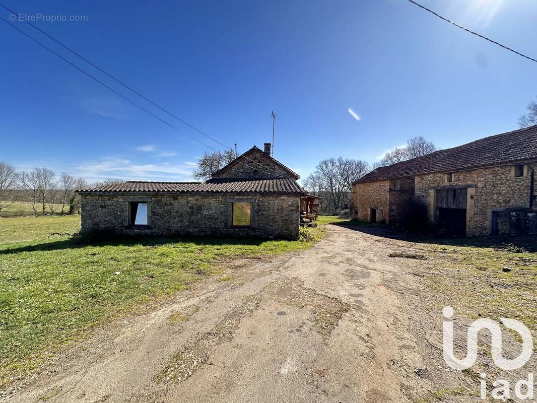Photo 1 - Maison à SALLES-DE-BELVES