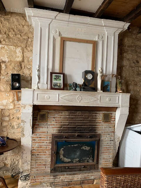 Maison à SAINT-THOMAS-DE-CONAC