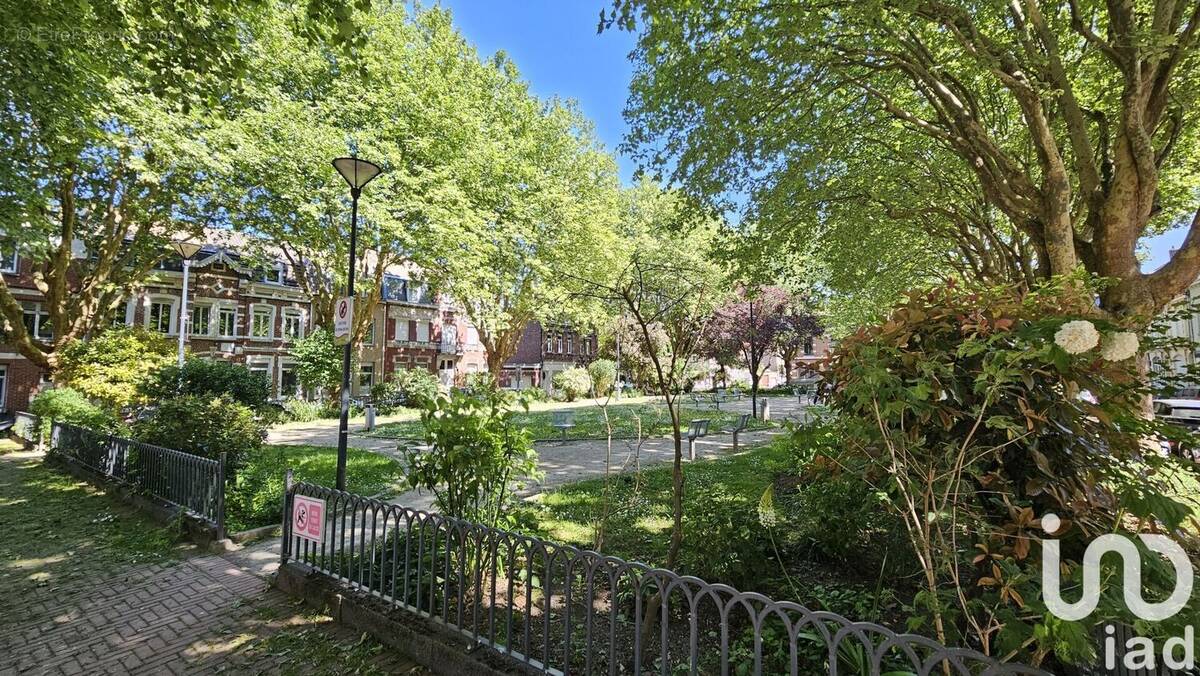 Photo 1 - Appartement à LAMBERSART