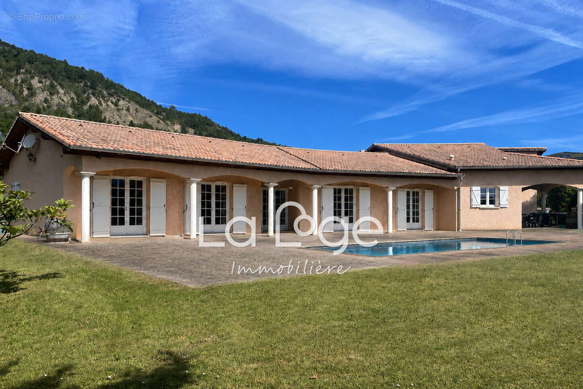 Maison 170 m² à Lardier-Et-Valenca  - photo 6