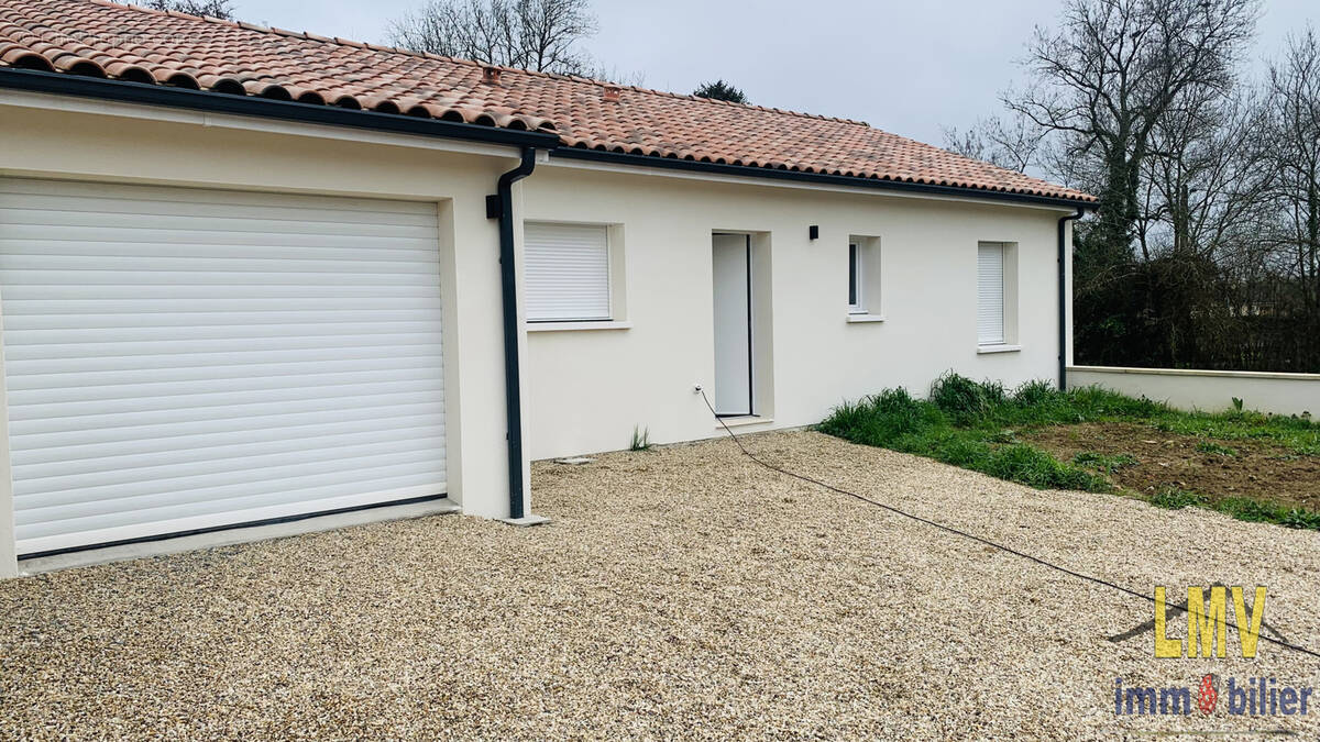 Maison à SAINTE-COLOMBE