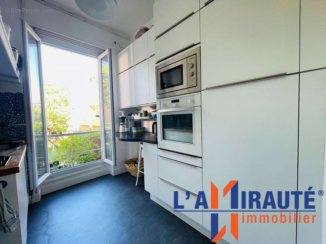 Appartement à SARTROUVILLE