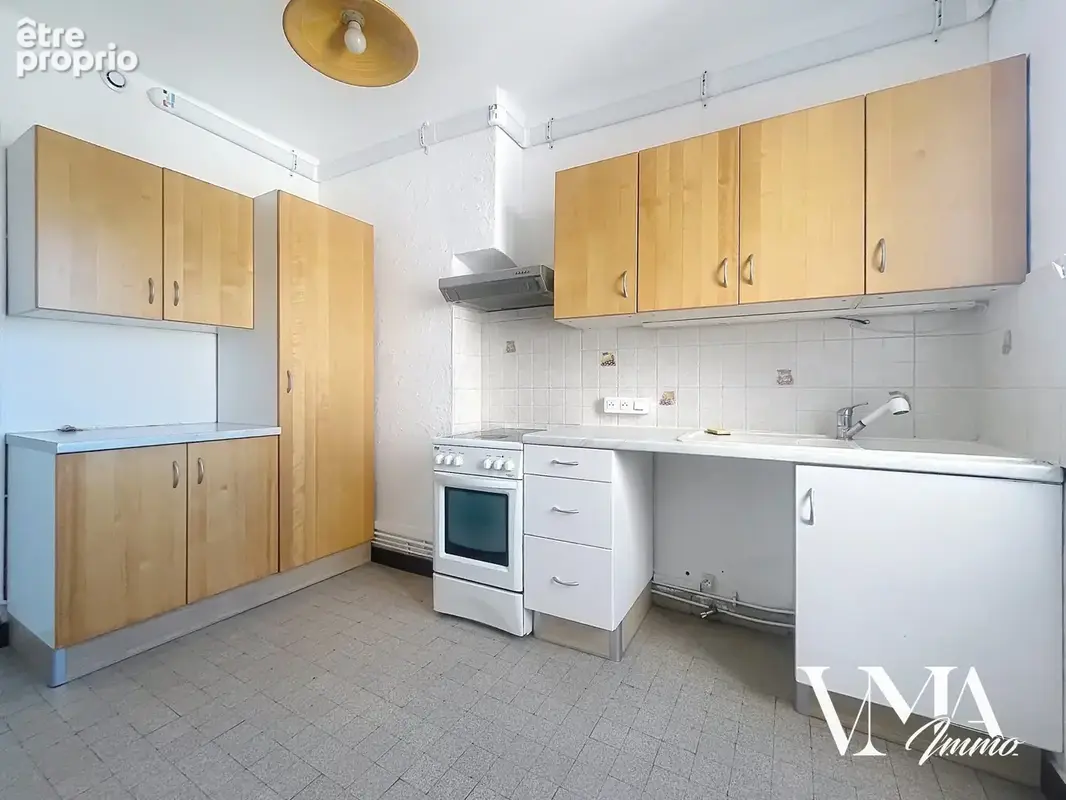EXCLISIVITÉ / MONPLAISIR - Bel Appartement T3 de 62 m2 au 5ème étage avec ascenseur - photo 6