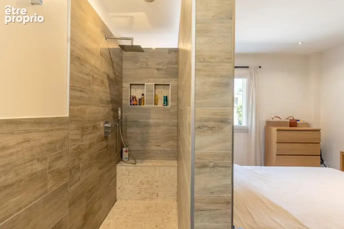 Villa d'exception - piscine - pool house - vue dominante - photo 15