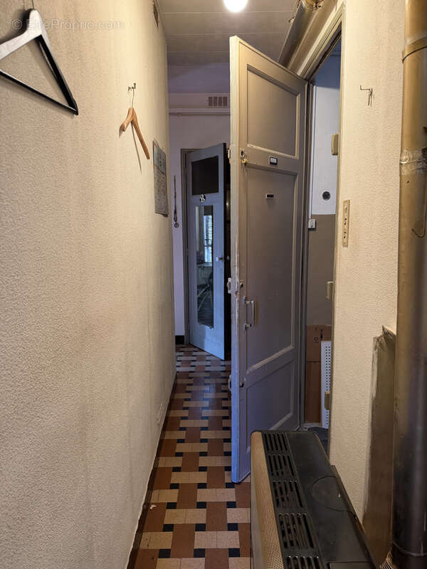 Appartement à MARSEILLE-5E