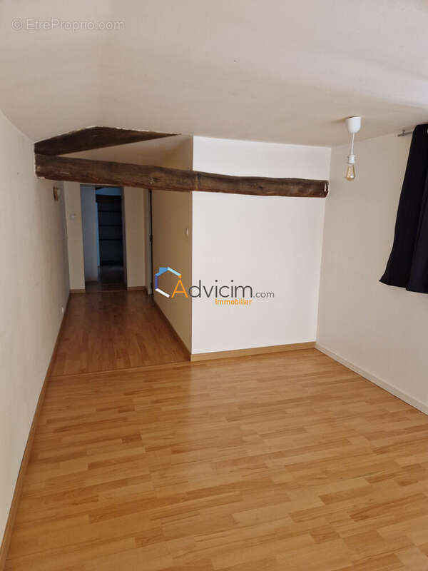 Maison 170 m² à Maille  - photo 7