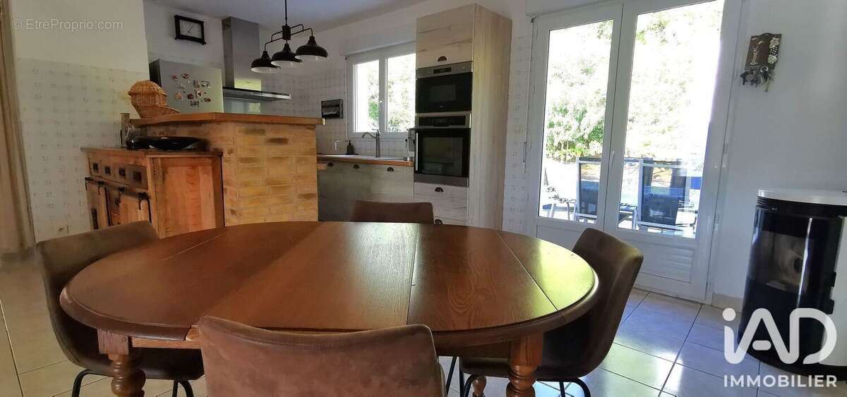 Maison 207 m² à Martel  - photo 3