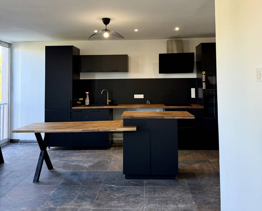 Appartement à MARSEILLE-11E