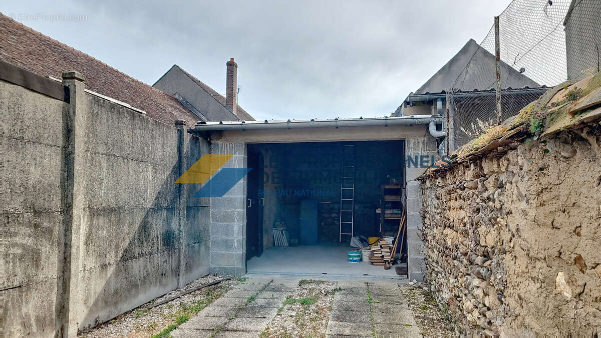 Maison à BRANSLES