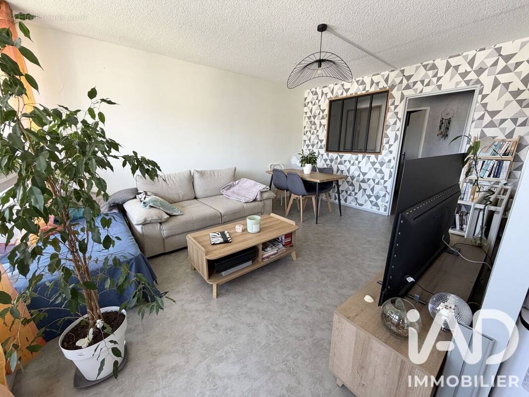 Appartement 3 pièces 65 m² · à Aurillac · 65 m² · 137 000 €