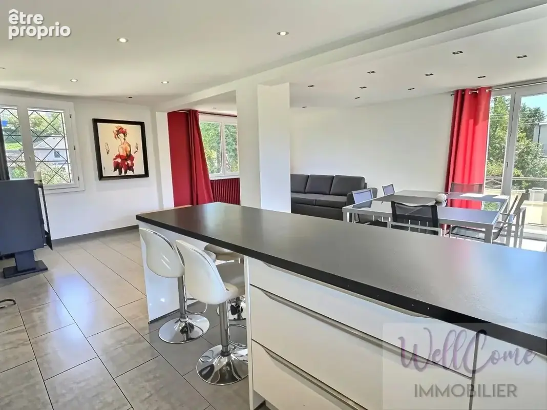 AIX SECTEUR CHANTEMERLE Maison familiale 190 m² avec vue dégagée – Terrain 914 m² – Appartement T1 indépendant - photo 1