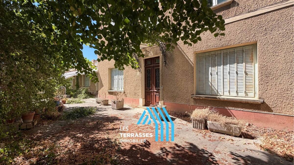 Maison 276 m² à Sauzet  - photo 2